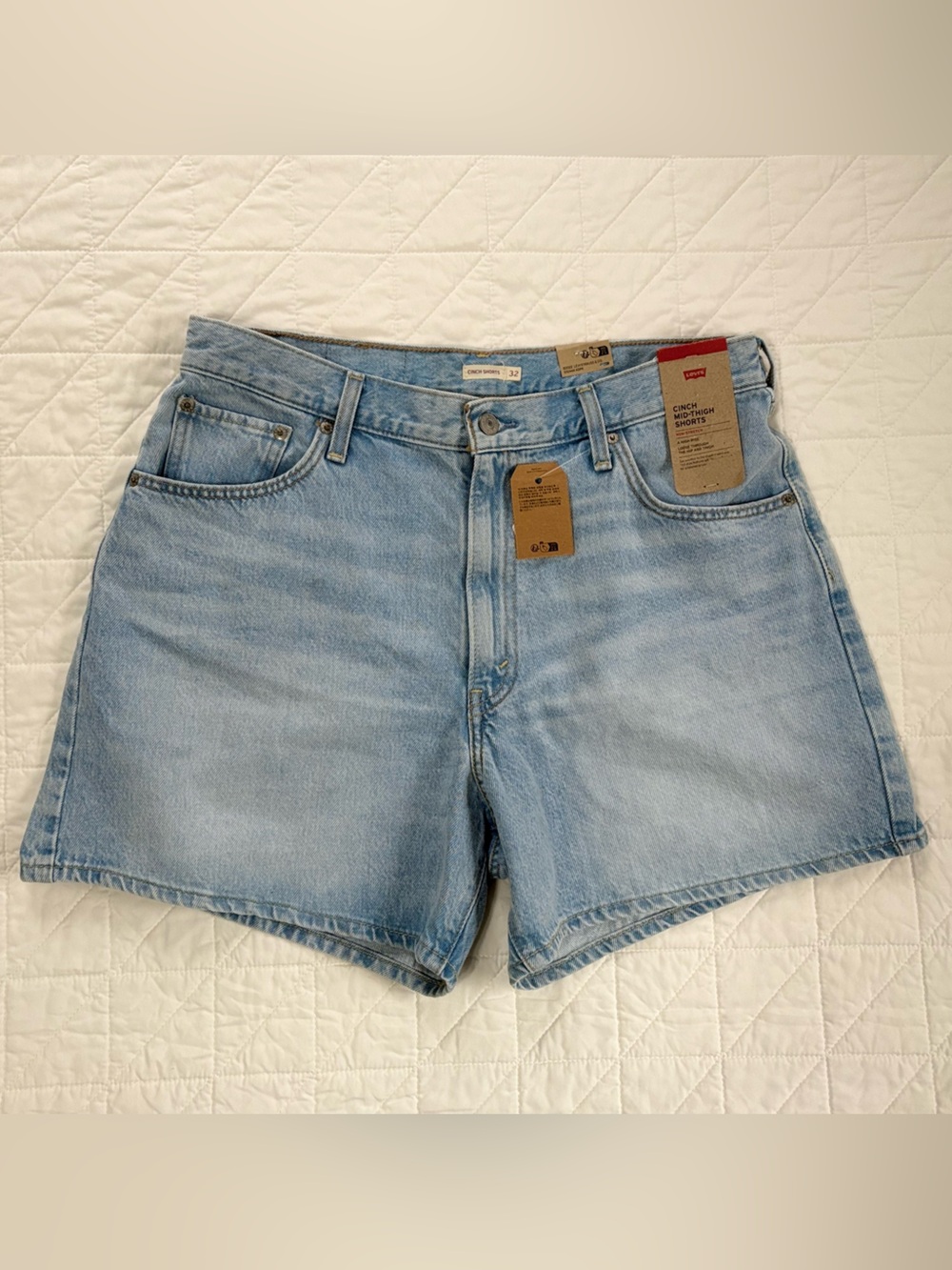 Levi's Cinch Mid Thigh High Rise Jean Shorts Light Wash - Size 32 NWT